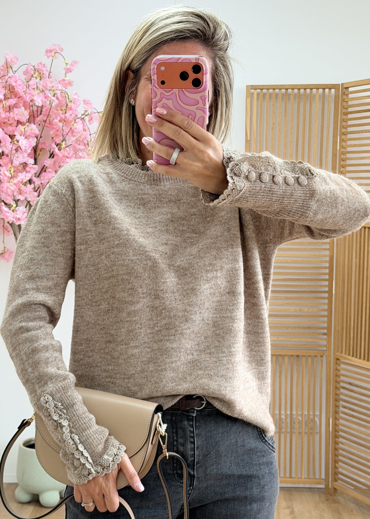 Pull avec broderie
