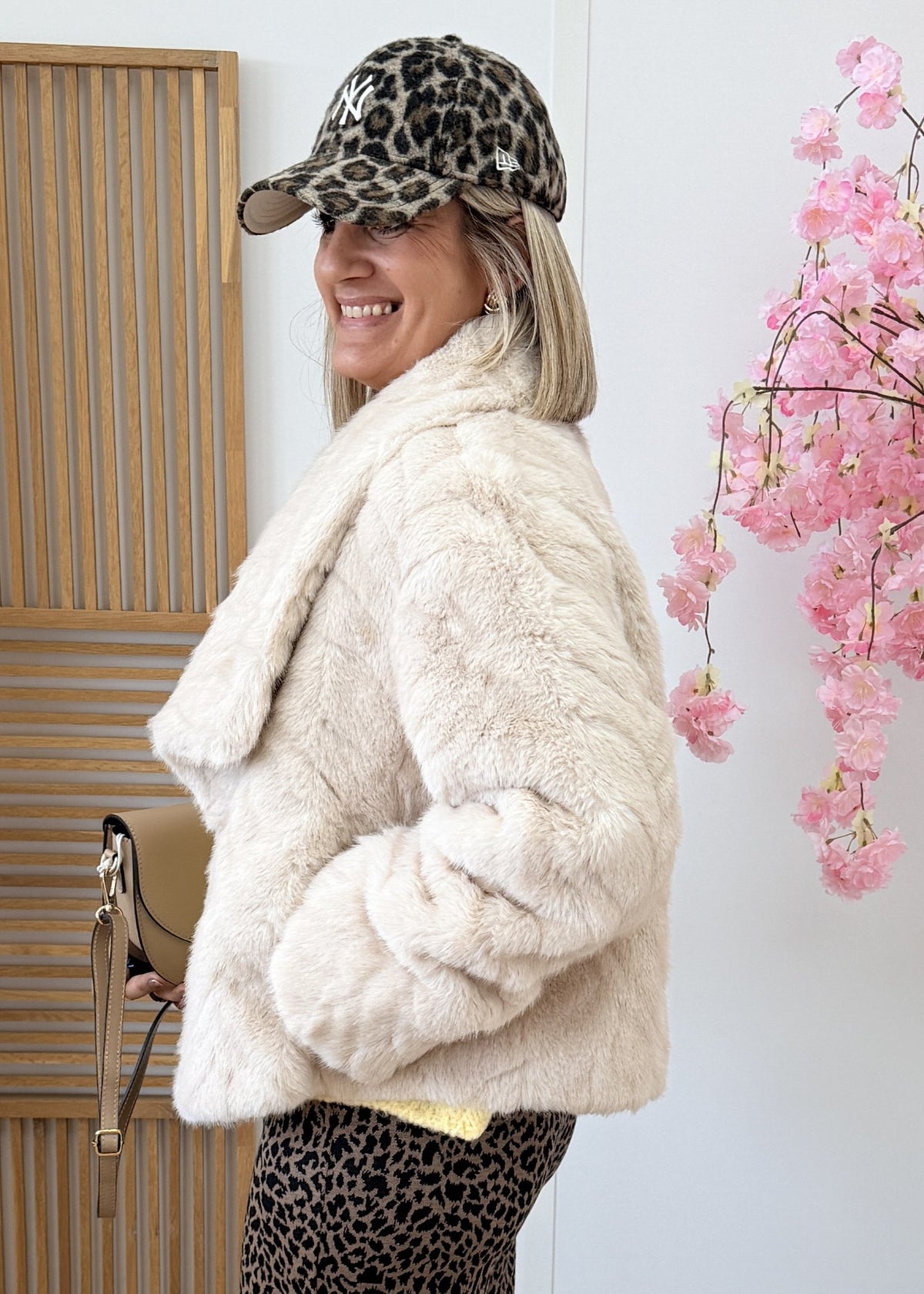 Manteau en fausse fourrure à boutons-pression