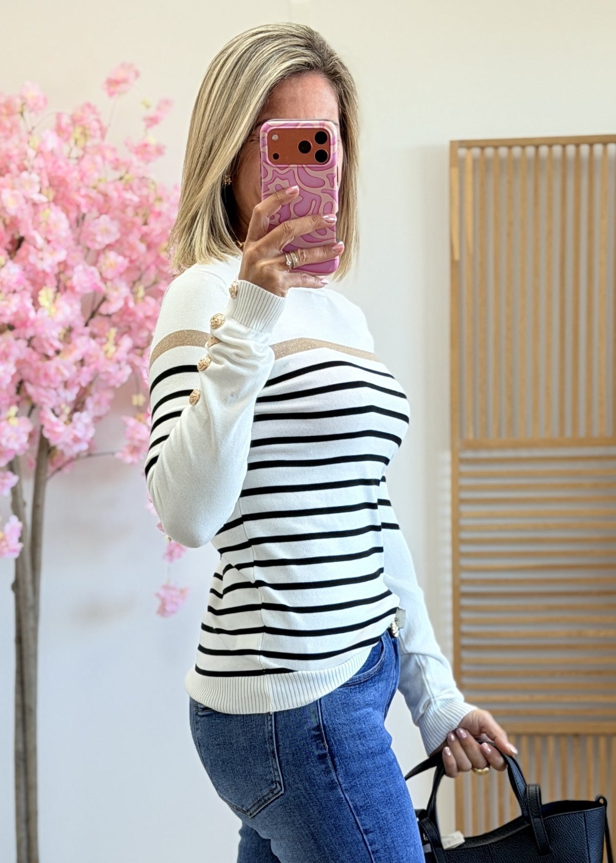 Pull marinière à boutons dorés
