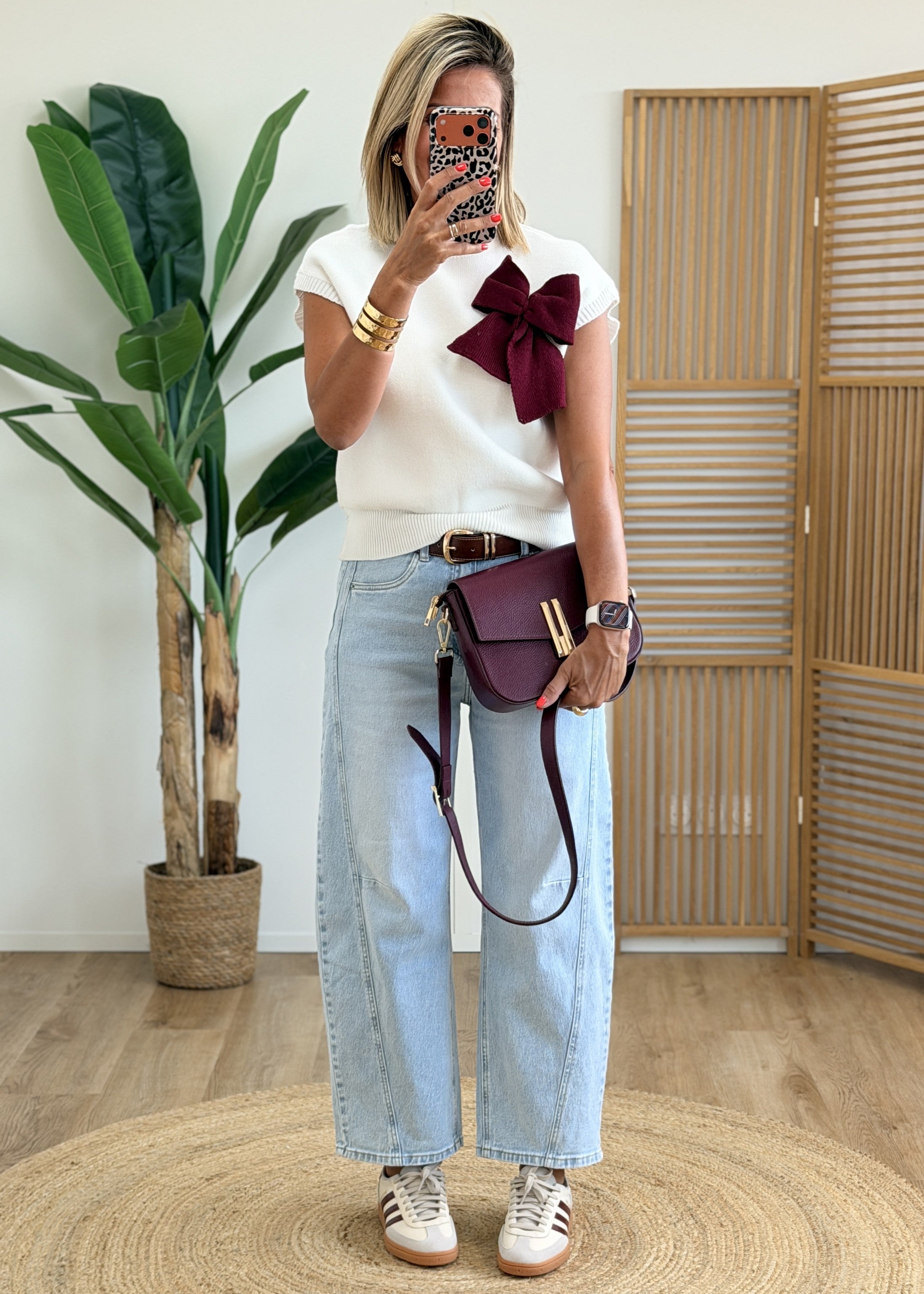 Pull Doux avec Nœud Bordeaux
