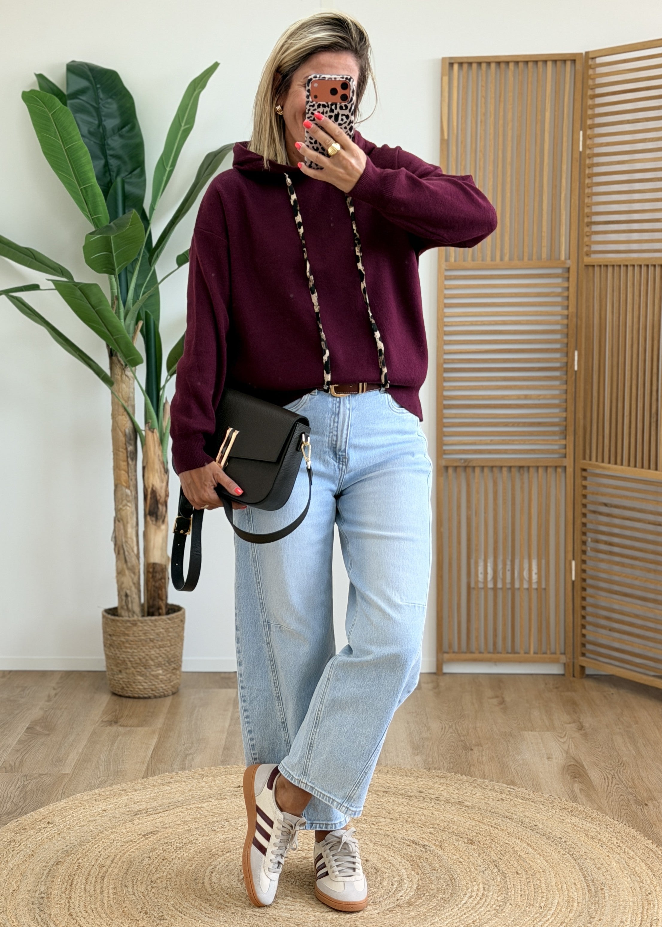 Sweat Capuche – Lien & Intérieur Léopard