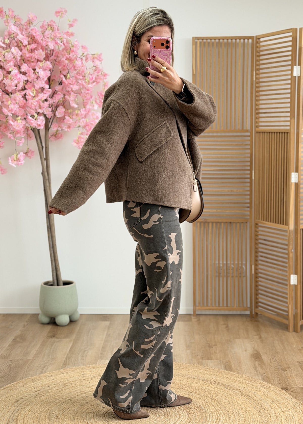 Manteau asymétrique en lainage taupe