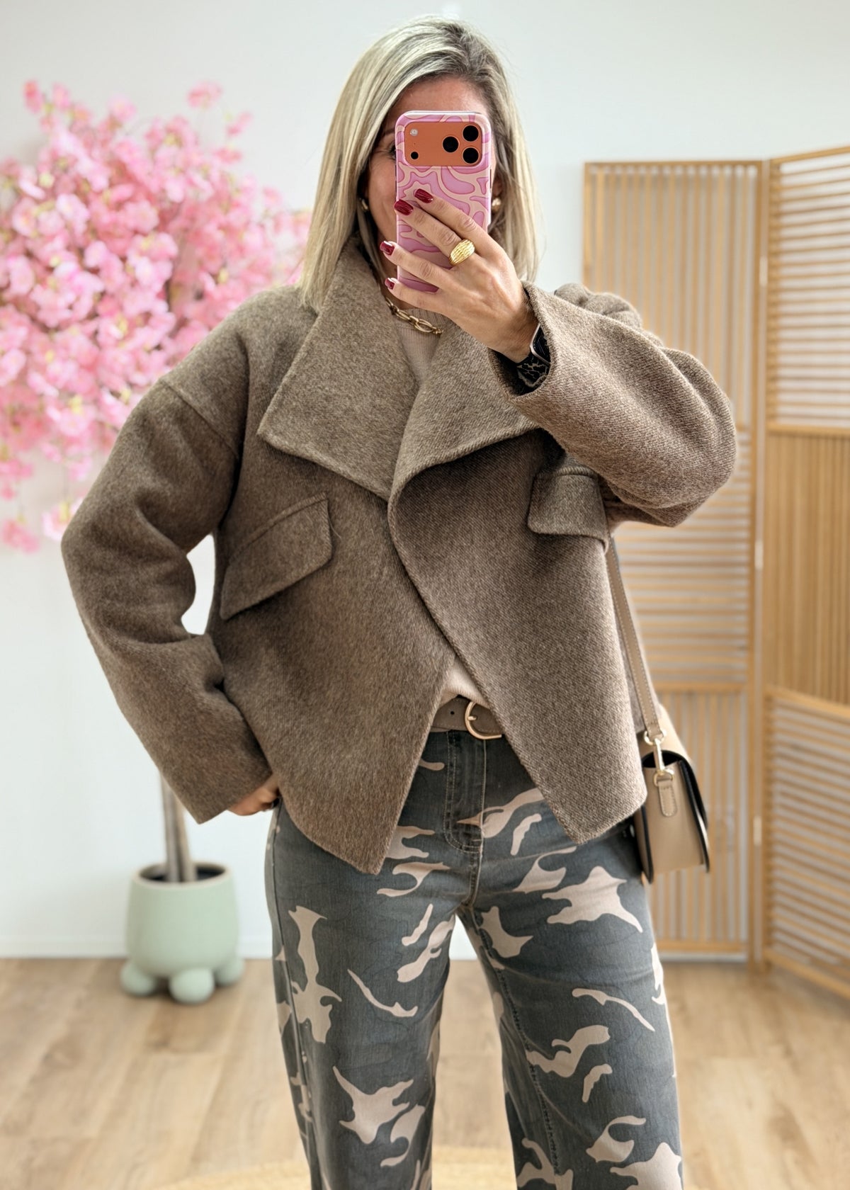 Manteau asymétrique en lainage taupe