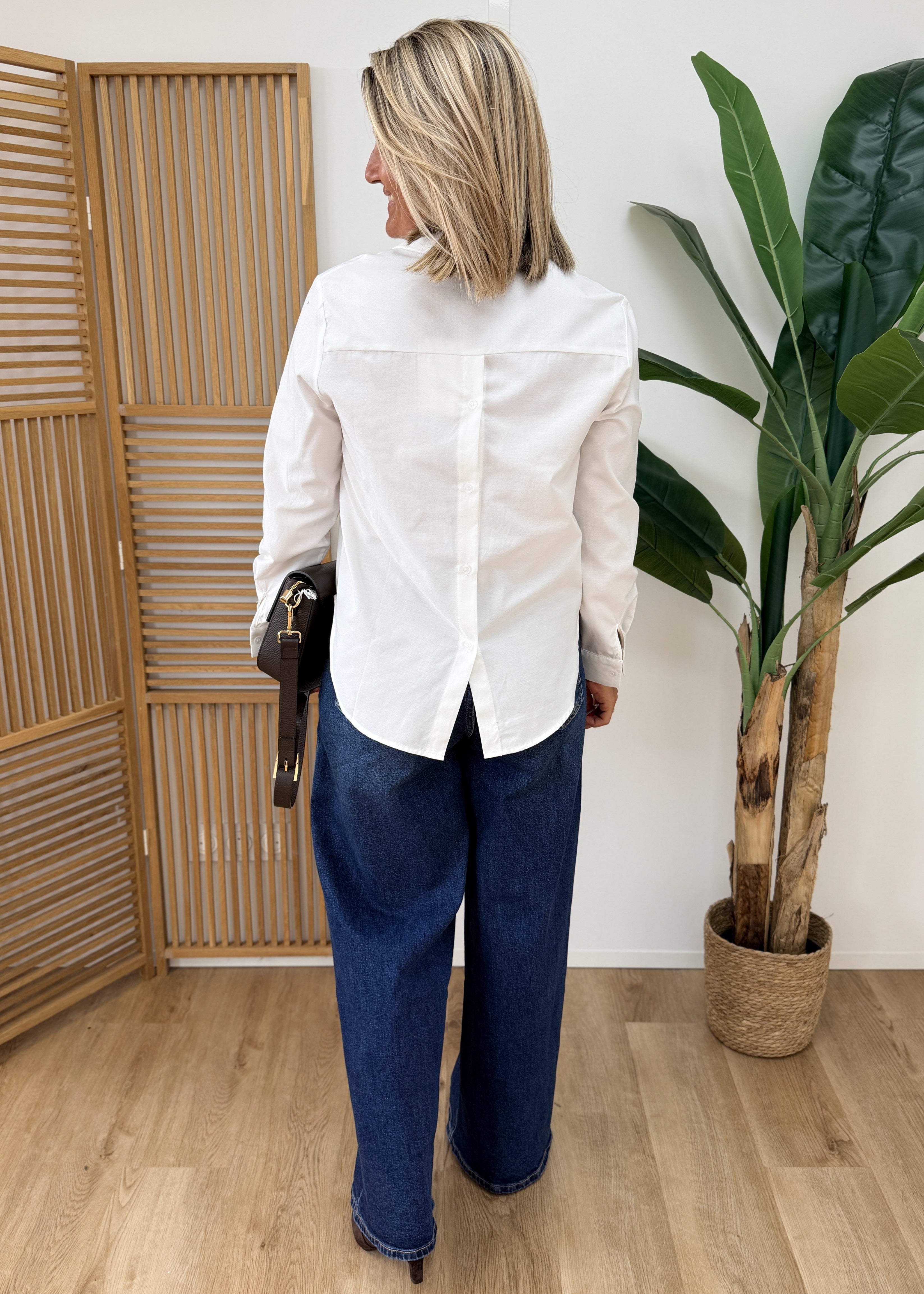 Chemise Blanche Boutonnée au Dos
