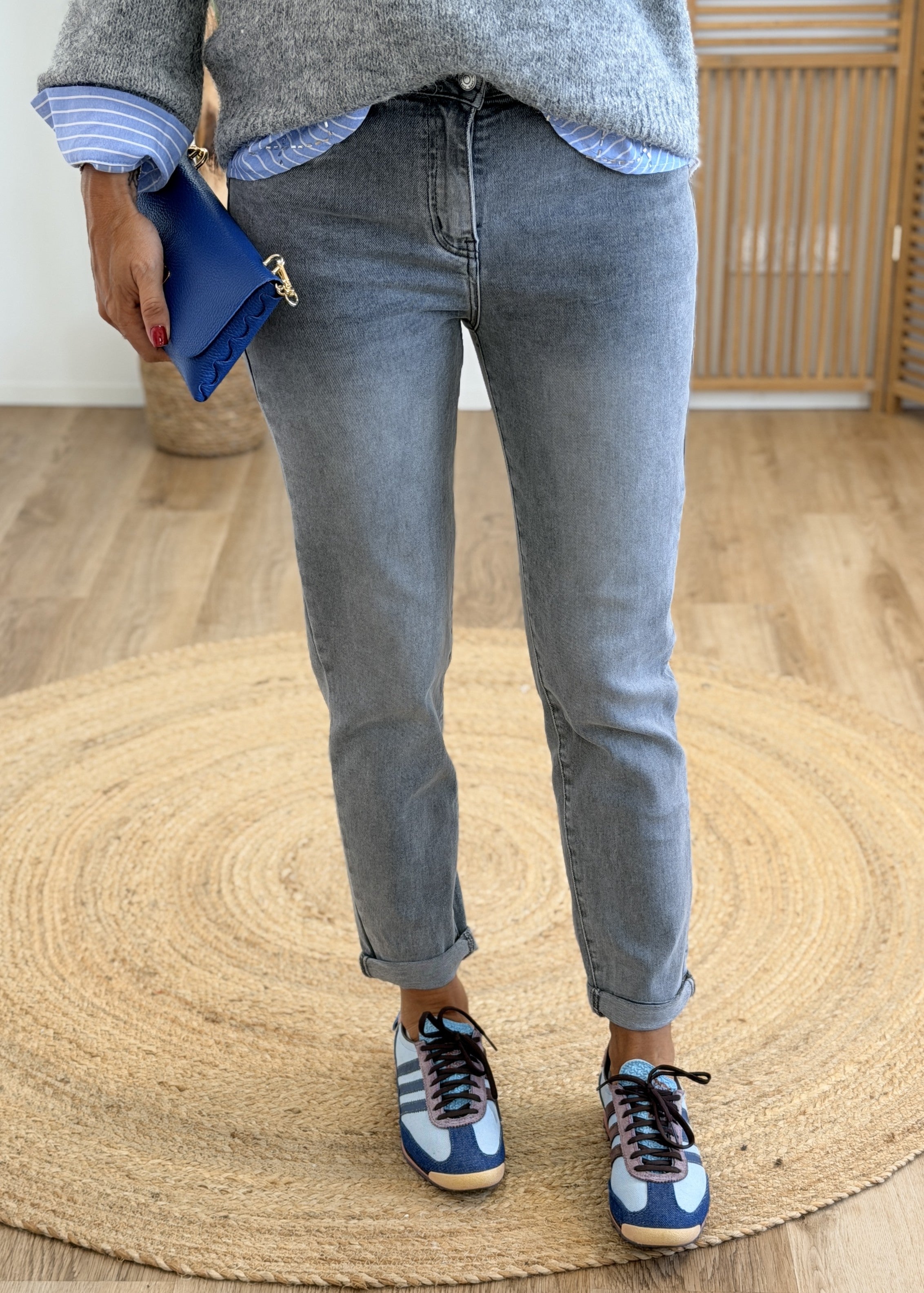 Jean Mom Fit Gris Taille Haute