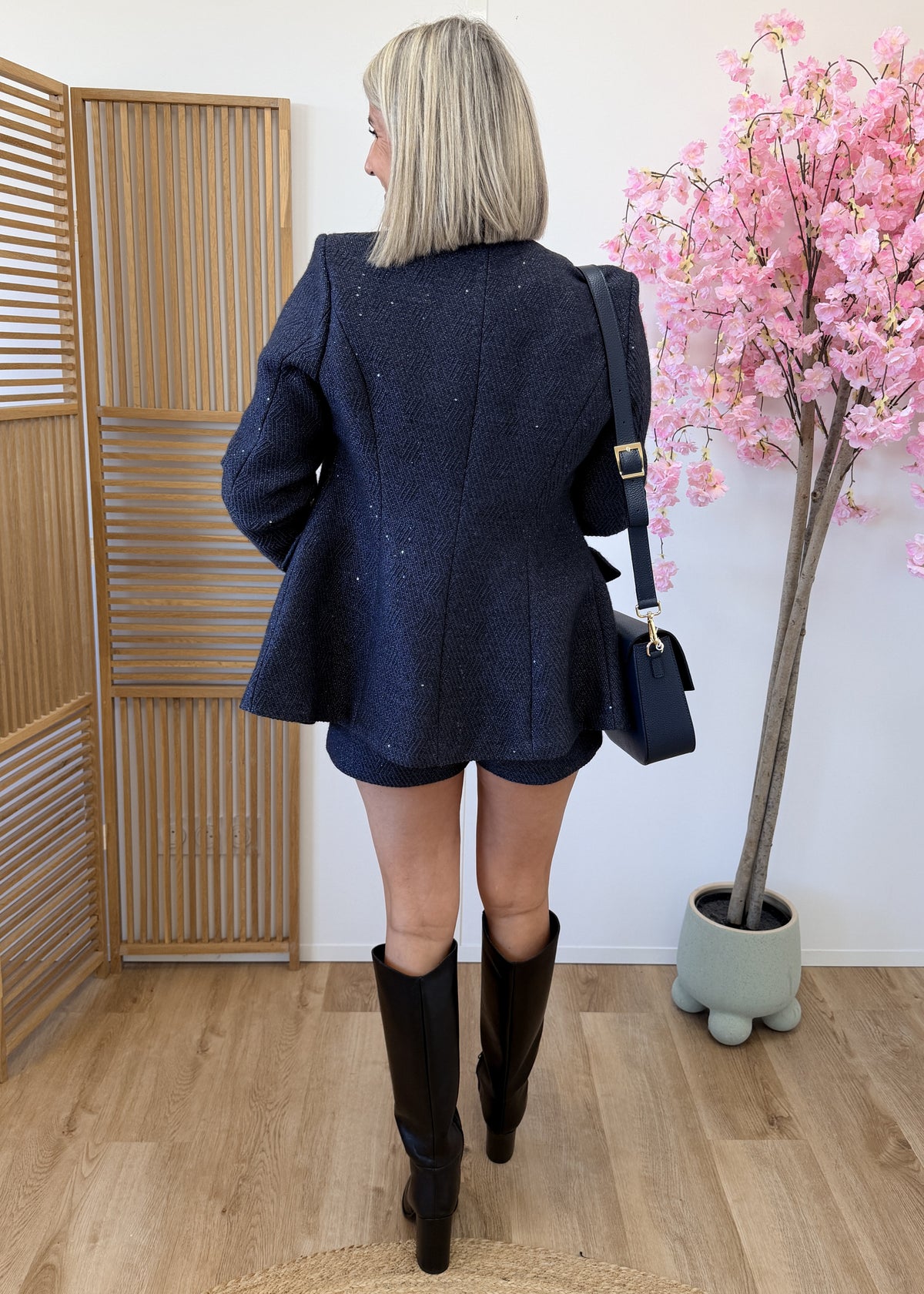 Short marine en tweed à sequins – Taille haute