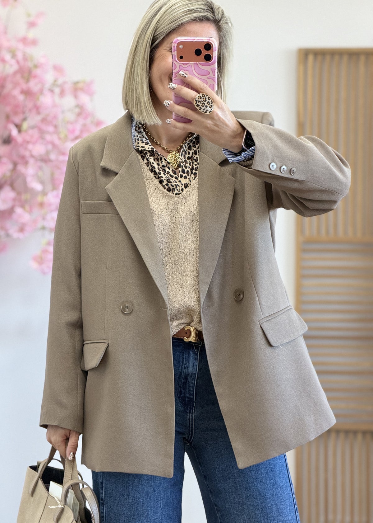 #couleur_taupe