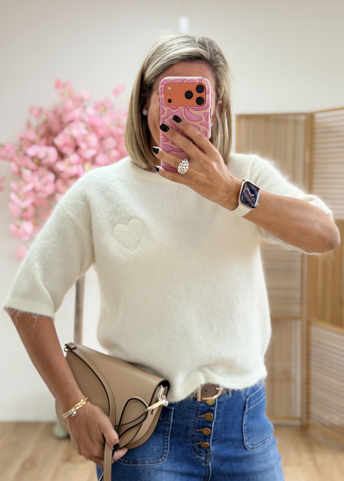 Pull en maille cœur brodé